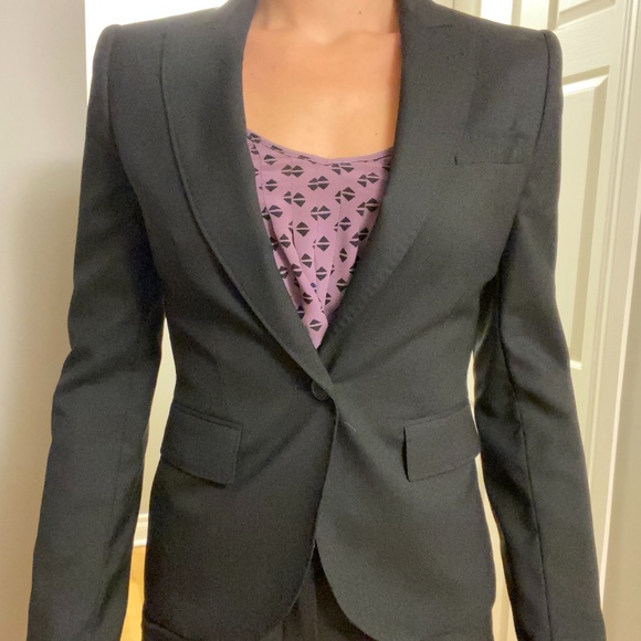 Dolce & Gabbana Black Wool suit - barely worn - Picture 5 of 12